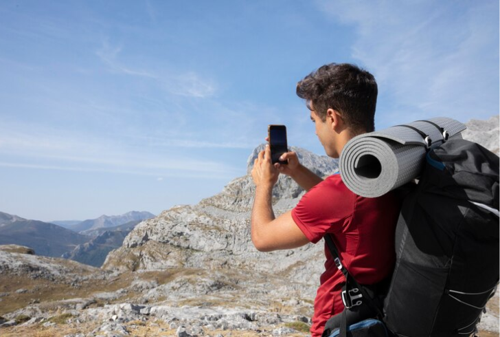 how long does it take to hike 3 miles